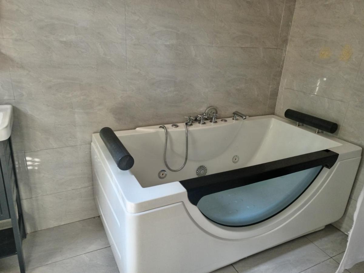 Matt Bed And Breakfast Лилонгве Екстериор снимка