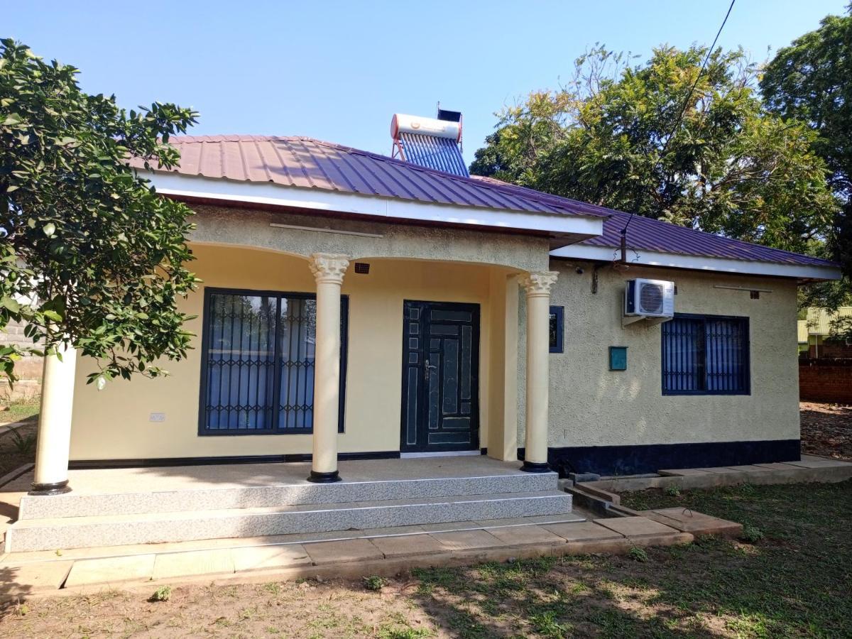 Matt Bed And Breakfast Лилонгве Екстериор снимка